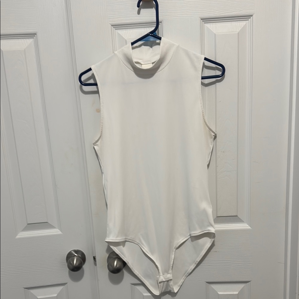 H&M Ribbed White Top